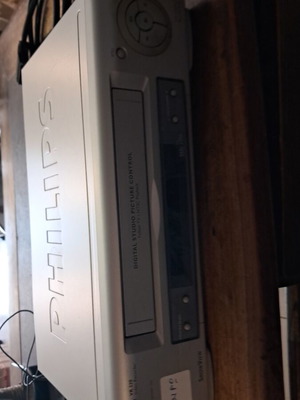 Philips VCR player used, excellent condition