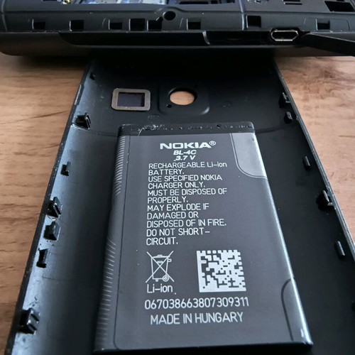 Nokia X2-01 phone like new with QWERTY keyboard