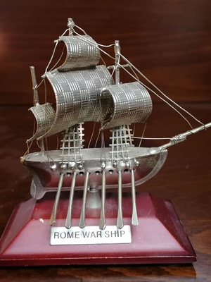 Miniature "Rome War Ship"
