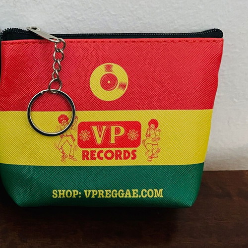 Wallet new for coins and credit cards with zipper