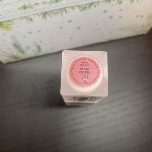 Makeup Revolution Lip Allure Soft Satin Lipstick with gift
