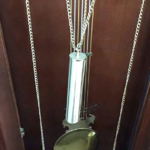 Grandfather clock like new, analog, floor standing