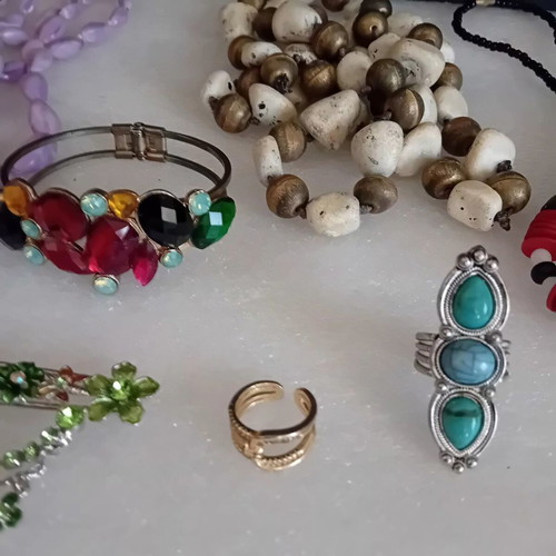 Bijoux pack used, assorted jewelry