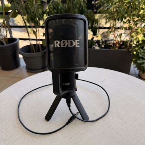 Rode NT-USB condenser microphone like new