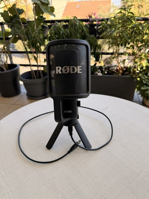 Rode NT-USB condenser microphone like new