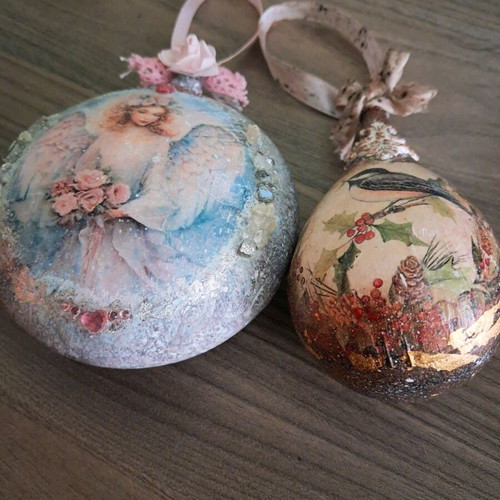 Vintage Christmas ornaments like new