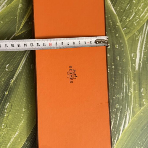 Hermes hard box like new