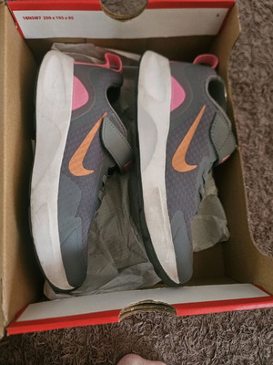 Nike athletic shoes like new, size 32, gray