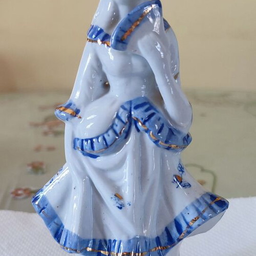 Vintage porcelain figurine 'Woman with Fan'