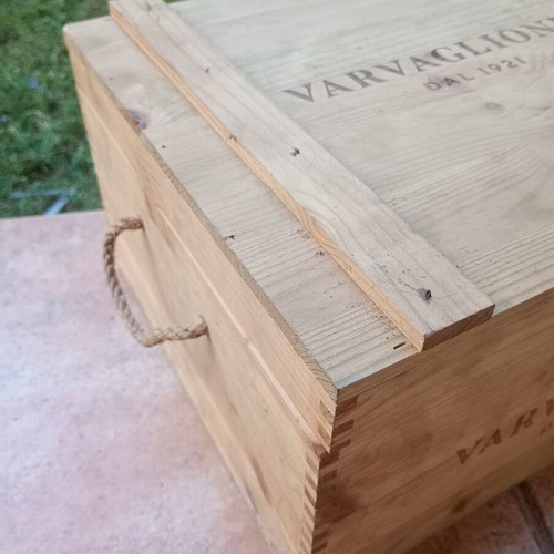 Varvaglione 1921 wooden drink box