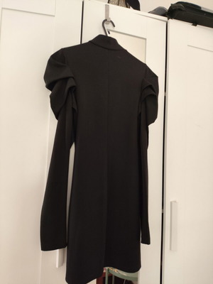 Iso black dress size M like new for autumn winter spring
