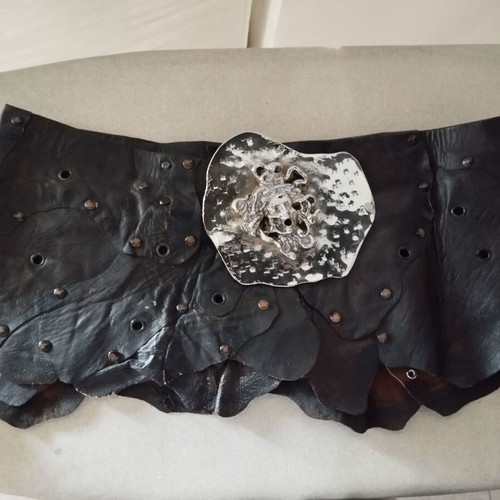 Handmade leather belt with Medusa buckle like new, adjustable, black and silver