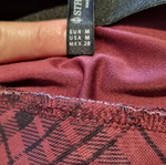 Stradivarius skirt like new, lined with tulle, burgundy