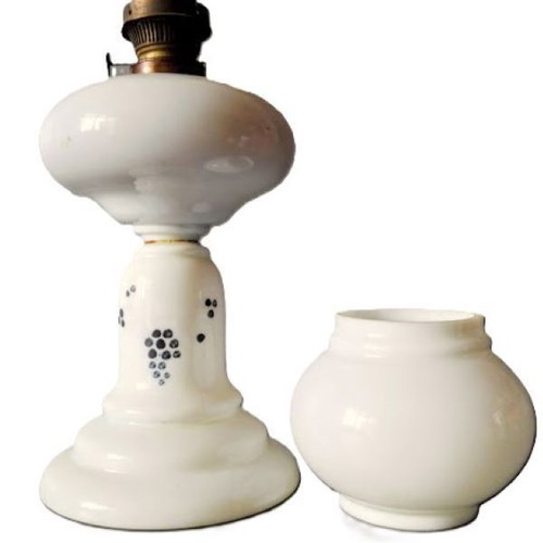 French Porcelain Oil Lamp like new, 35 cm, 1.175 kg