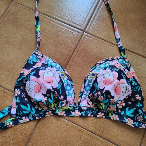 Shein swimwear set like new, plus sizes, black and colorful