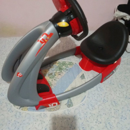 Children's simulator car like new