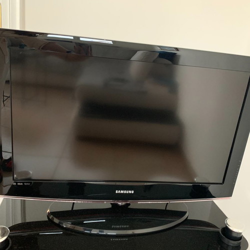 Samsung 32-inch TV used