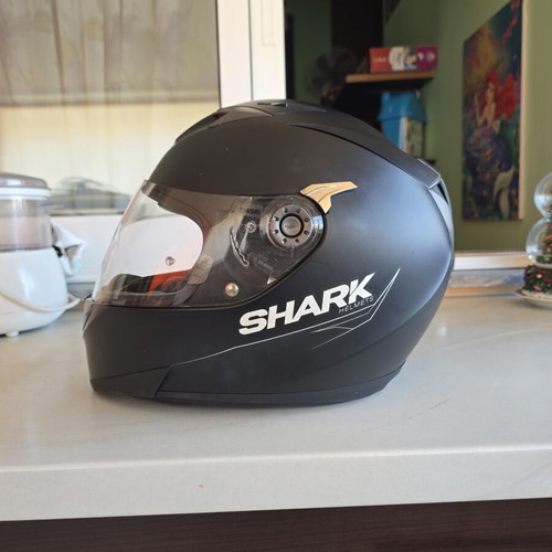 Shark S900 full-face helmet like new, matte black, size XS