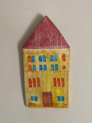 Decorative ceramic wall art “Spiti” signed by Maria Banou like new