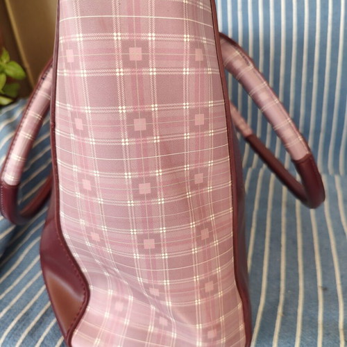 DOCA women's handbag shoulder bag burgundy with plaid details