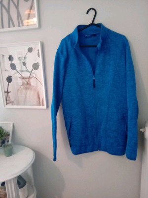 Fleece jacket like new, blue, size M