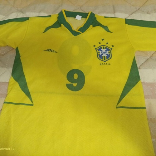 Brazil National Team Jersey Mudial 2002 Number 9 Ronaldo like new