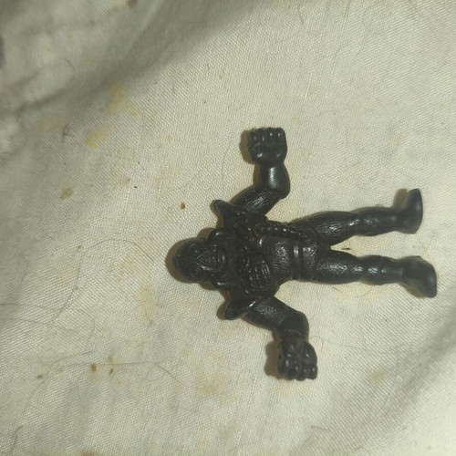 El Greco alien and ninja figures like new