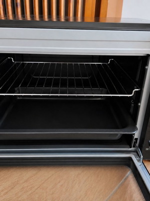 Morris stove oven used with marks on stovetop