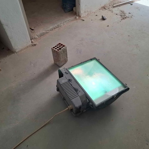 Large outdoor floodlight