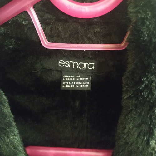 Women's black vest new with fur lining