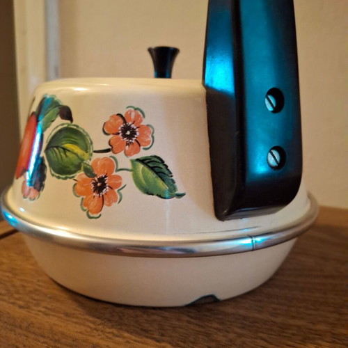 ENAMEL TEAPOT IN IVORY WITH FLOWER DESIGN
