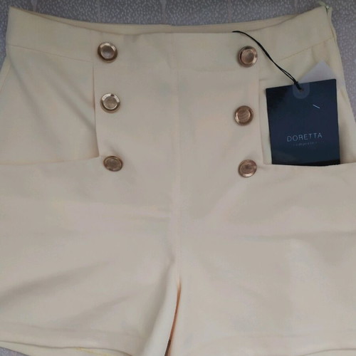 Doretta women's summer shorts new, yellow canary, size M