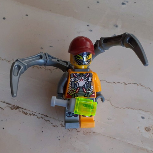 Spyclops LEGO Ultra Agents like new from set 70166 2015