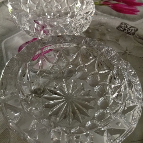 Crystal ashtrays luxury carved, new, set of two, 13cm diameter