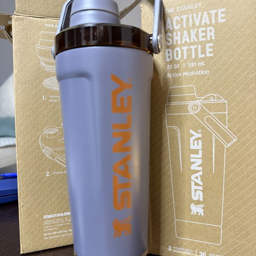 Stanley Activate Shaker Bottle new