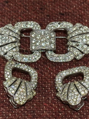 Σετ ασημένια 925 σκουλαρίκια και καρφίτσα μεταχειρισμένα, 30 γρ.