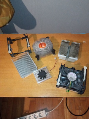 Various PC coolers for parts or builds