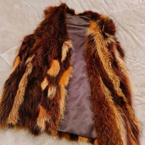 Fur vest like new