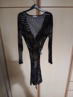 Promod wrap dress size Large like new, black