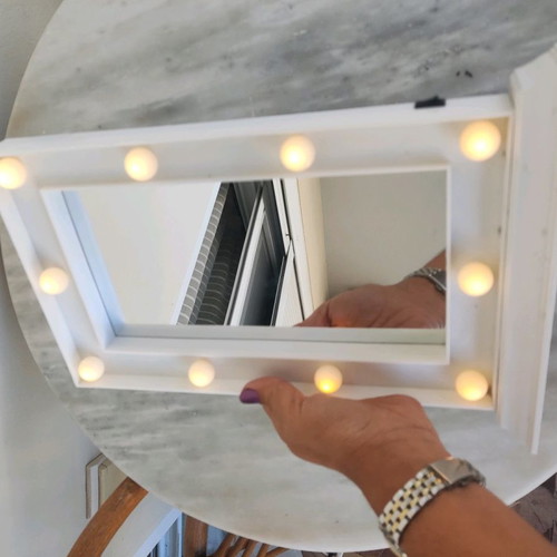 Makeup frame with mirror and lights used