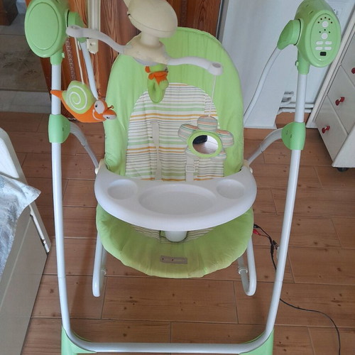 Foppapedretti electric feeding chair and rilax used 2 in 1