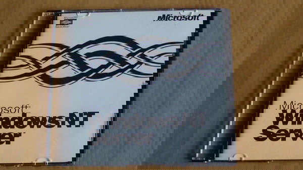 Αυθεντικό CD Windows NT Server (συλλεκτικό)