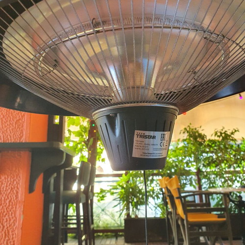 Tristar Mushroom Heaters like new, outdoor, set of 3