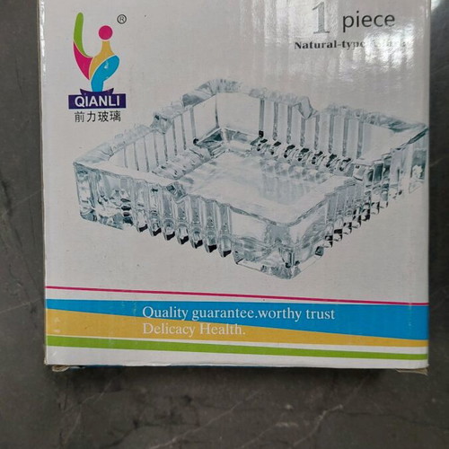 Glass square ashtrays new, pack of 6 pieces