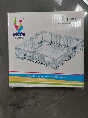 Glass square ashtrays new, pack of 6 pieces