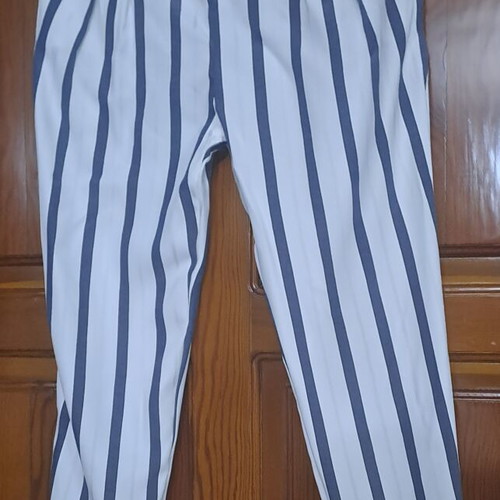Zara Basic White and Blue Striped Ankle Trousers size M like new