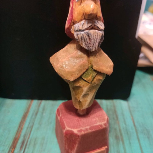 Wooden small bust used, height 12.5 cm