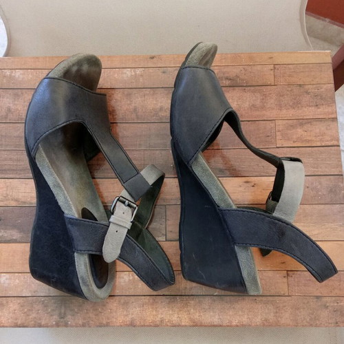 Bussola leather platform sandals used, gray size 36