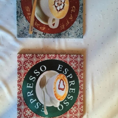 Art prints set of 2 like new