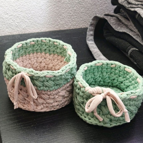 Handmade knitted baskets set of two like new, mint and ecru